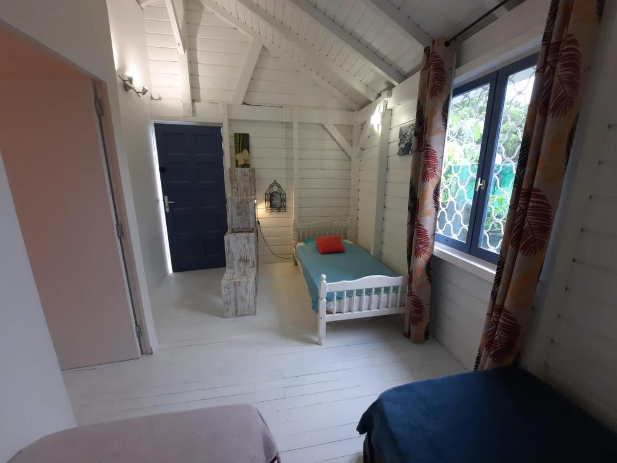 Tropical Dream - Gite Touristique - 4Adultes Et 3Enfants Baie-Mahault Exterior foto